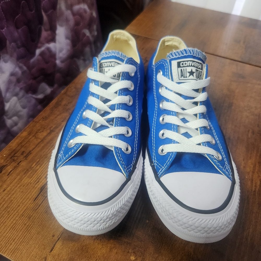 Nwot Converse Chuck Taylor All Star Low-Top Sneaker Size Women 7 And Men 5 - Picture 5 of 9